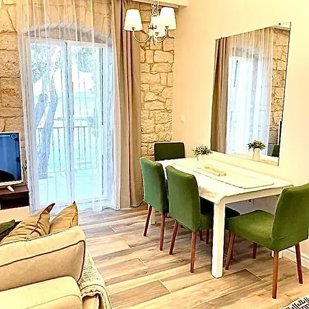 Apartment Pupa Brela Kültér fotó